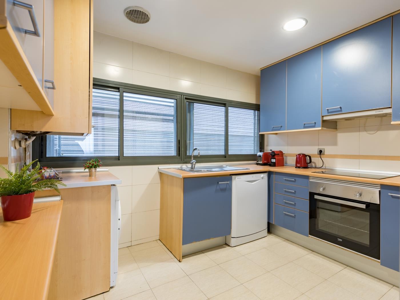 Las Tablas 3 beds / 2 DB+TRND+2bañ in Madrid