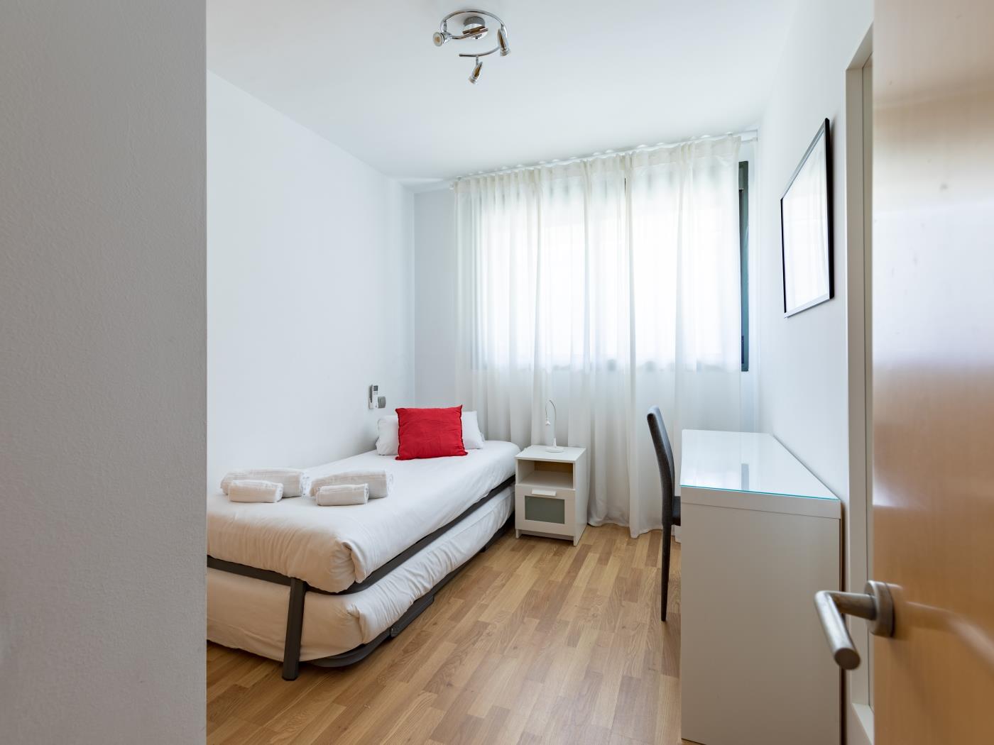 Las Tablas 3 beds / 2 DB+TRND+2bañ in Madrid