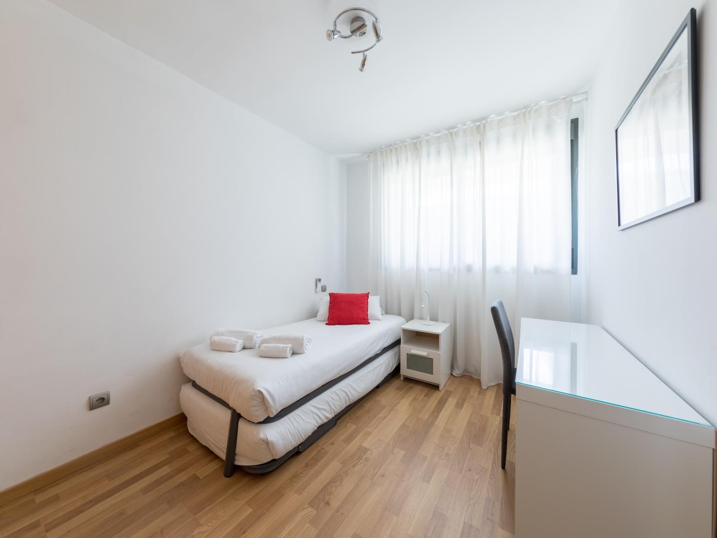 Las Tablas 3 beds / 2 DB+TRND+2bañ in Madrid