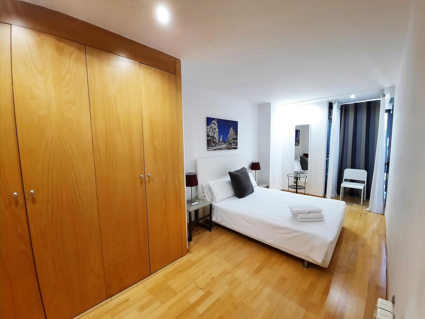 Las Tablas 3 beds 2 DB + 2 SGL in Madrid