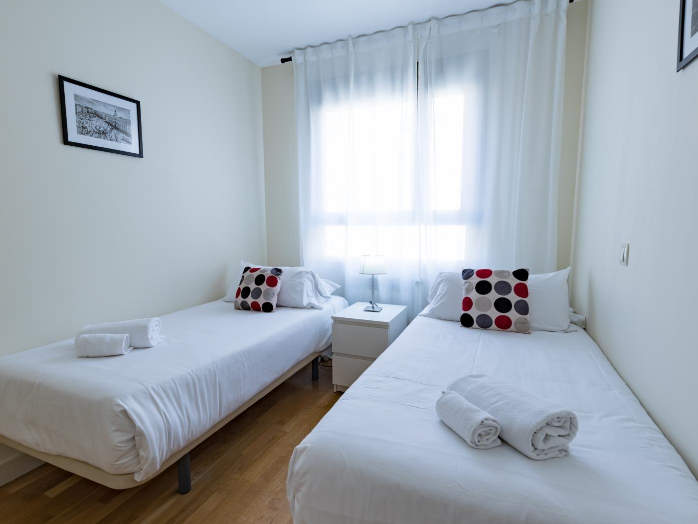 Las Tablas 3 beds / dbl+trnd+bunk in Madrid