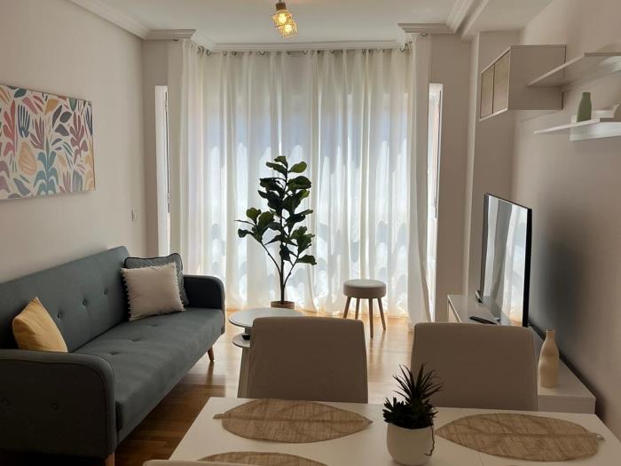 Las Tablas - 1 Dormitorio con sofá cama y terraza en Madrid